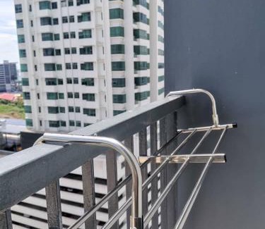 Likas House | Bay Suites by Jom Summer Suites