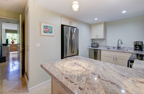 Princeville Condo | Bay view, A/C, Resort Pools & Hot Tub, BBQ's