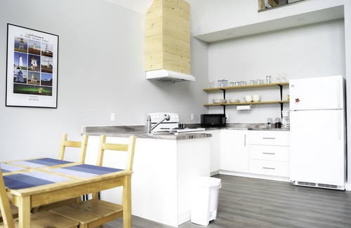 Brackley Beach Ski Chalet | Bay View Country Cottage #1