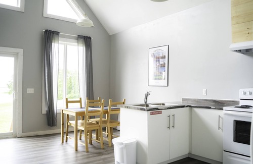 Brackley Beach Ski Chalet | Bay View Country Cottage #1