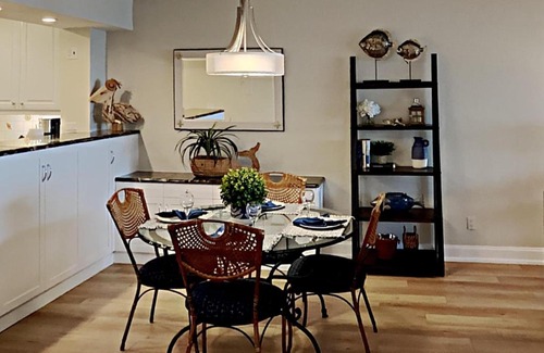 Punta Rassa Apartment | Bay View Tower 233 Sanibel Harbour Resort