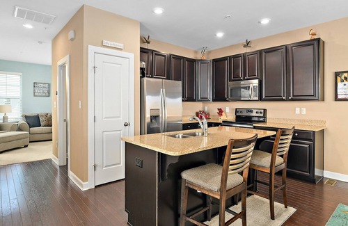 West Ocean City House | 🏖️BAY VIEW TOWN HOME WEST OC SPACIOUS 3 BD/4 BA POOL DOG FRIENDLY FREEWIFI 🩴