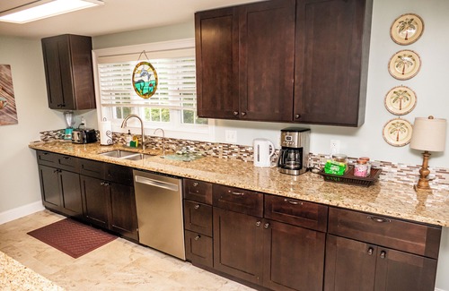 Tybee Island Condo | Bay View Villa 109, 3/2 Condo, Waterfront, Gated, Pool, Tennis, sleeps 8