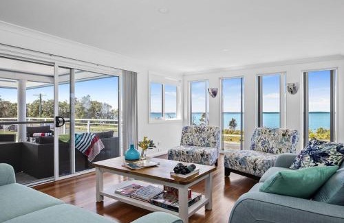 Callala Bay House | Bay Views