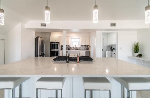 Bay Area House | Bay Views Private Hot Tub & Lounging Pool