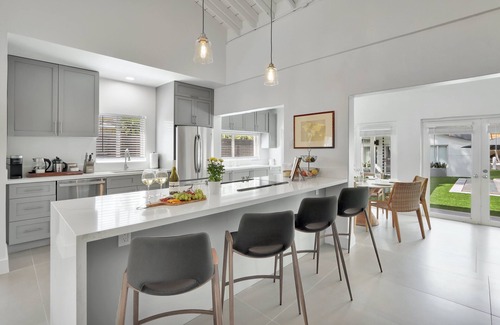 Overtown House | Bay Villa: Waterfront, Pool, Heart of Miami