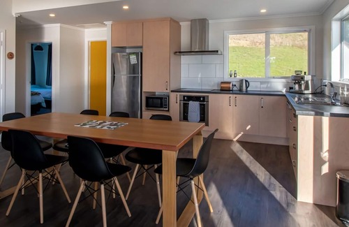 Pohara House | Bay Vista in Golden Bay