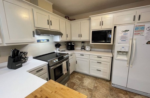 Dauphin Island House | Bay Watch , Labor Day weekend available!