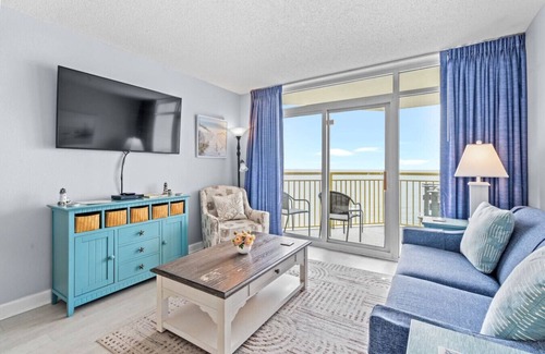 Crescent Beach Apartment | Bay Watch Resort 1715