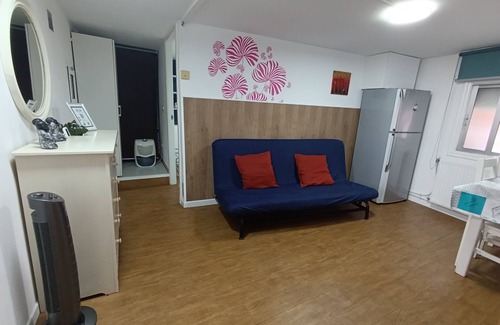 Teis Apartment | BAYAMO, IDEAL FOR PILGRIMS AND PILGRIMAGE ROUTES ON THE ROAD TO SANTIAGO