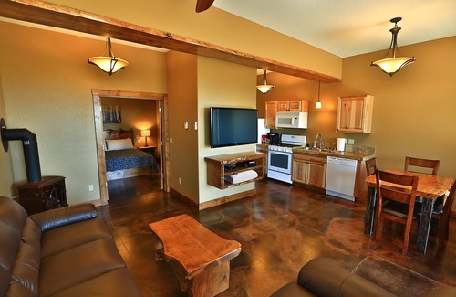 Homer Cabin | Baycrest Lodge