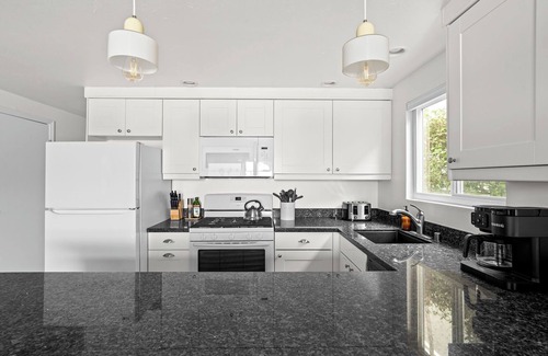Central Mission Beach House | Bayfront Bliss 2n