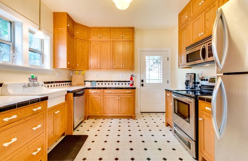 Adelma Beach House | Bayfront Dog-Friendly Cottage with Porch, Gas Grill, WiFi & Beach Access