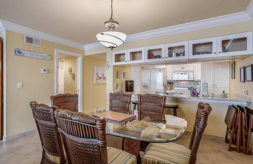 Punta Rassa Condo | Bayfront escape with beach access, and panoramic coastal views