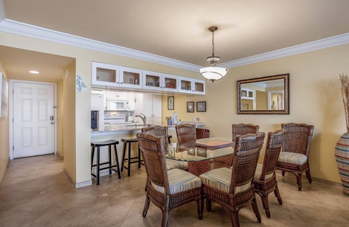 Punta Rassa Condo | Bayfront escape with beach access, and panoramic coastal views