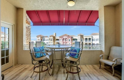 Redevelopment Area Apartment | Bayfront - Fifth Av., in the heart of Naples