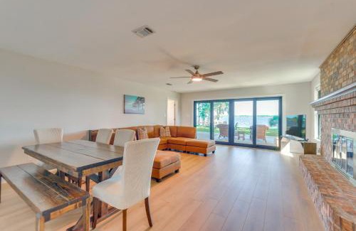 Ono Island House | Bayfront Gem Patio and Fire Pit in Pensacola