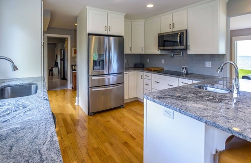 Madison House | Bayfront Gem w/Amazing Water Views + Pond!