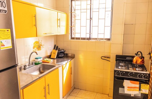 Manga Apartment | Bayfront home with fantastic views, full kitchen and quality wifi