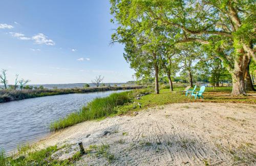 Florida Panhandle House | Bayfront Haven Group Getaway in Milton!