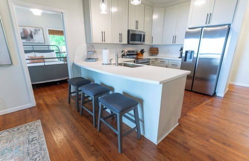 Magnolia Bluffs House | Bayfront, Pet Friendly Sleeps up to 8 with fishing dock!