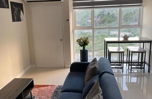 Portmore Apartment | Bayfront sea view vacation home