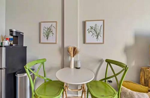 Fort Walton Beach Apartment | Bayfront studio with shared pool, water views, and soundfront beach