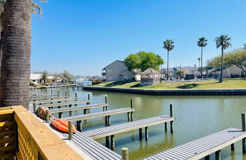 Harbor Oaks House | Bayhouse Townhouse Condo