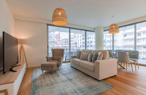 Armacao de Pera Apartment | Bayline - Beachfront Pool and Spa Sargo by Bedzy