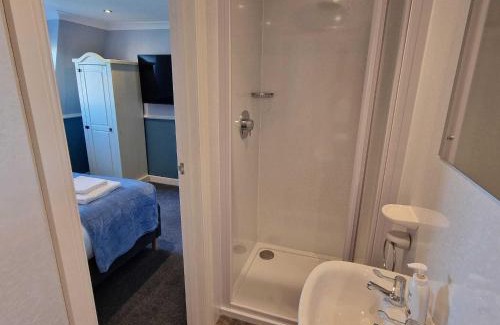 Weymouth House | Bayliss Hall Guesthouse