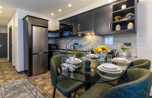 Bahcelievler Hotel | BayMari Suites City Life