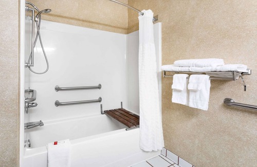 Evansville Hotel | Baymont by Wyndham Casper East