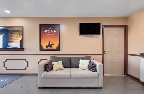 Commerce Hotel | Baymont by Wyndham Commerce GA Near Tanger Outlets Mall