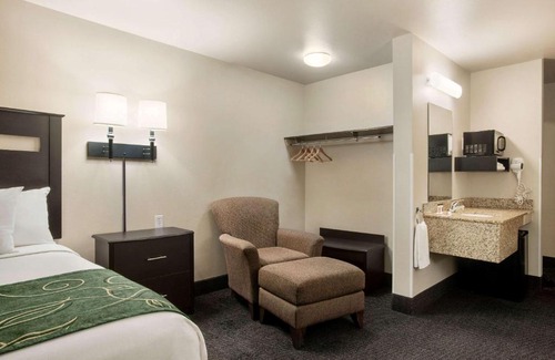 Glenwood Hotel | Baymont by Wyndham Glenwood