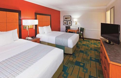 Downtown Hotel | Baymont by Wyndham Lubbock - Downtown Civic Center