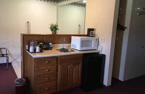 Mount Vernon Hotel | Baymont by Wyndham Mount Vernon Renfro Valley