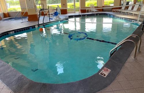 Pella Hotel | Baymont by Wyndham Pella