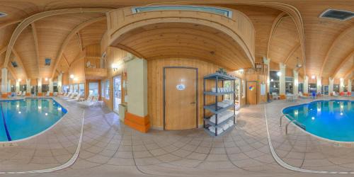 Pella Hotel | Baymont by Wyndham Pella