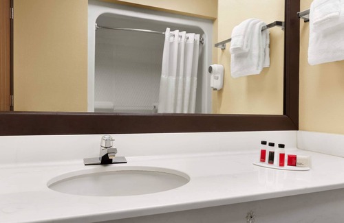 Rocky Mount Hotel | Baymont by Wyndham Rocky Mount