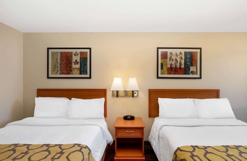 Spearfish Hotel | Baymont by Wyndham Spearfish