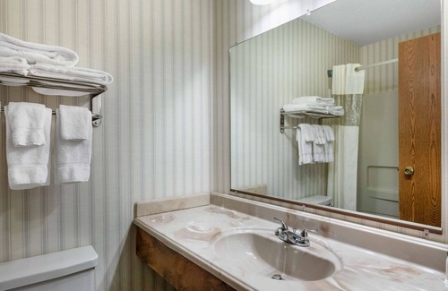 Spearfish Hotel | Baymont by Wyndham Spearfish