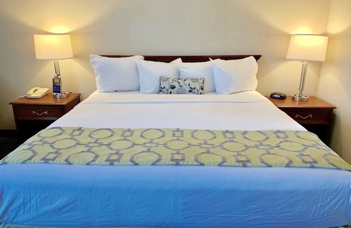 Texarkana Hotel | Baymont by Wyndham Texarkana
