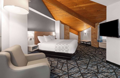 Warrenton Hotel | Baymont by Wyndham Warrenton