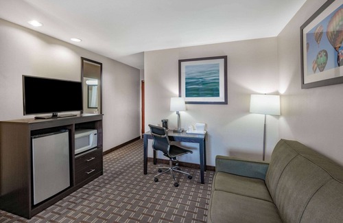 Farmington Hotel | Baymont Inn by Wyndham Farmington