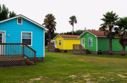 Port O Connor Cabin | BayShore Lodge 123 Rental Port O'Connor, TX
