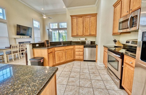 Bayside Village House | Bayside * 4 BR Luxury House* Sleeps 10