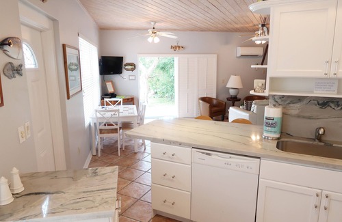 Islamorada Villa | Bayside: Bayfront villa W/free onsite boat ramp marina & trailer parking.