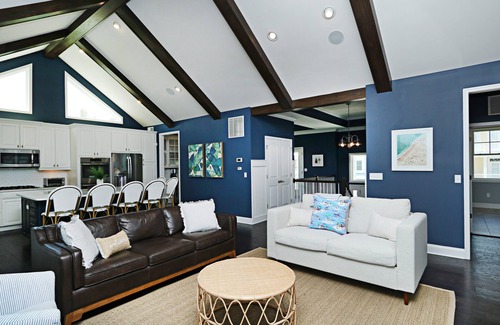 Bayside House | Bayside Beach House with Views of Magnolia Tree and Beyond