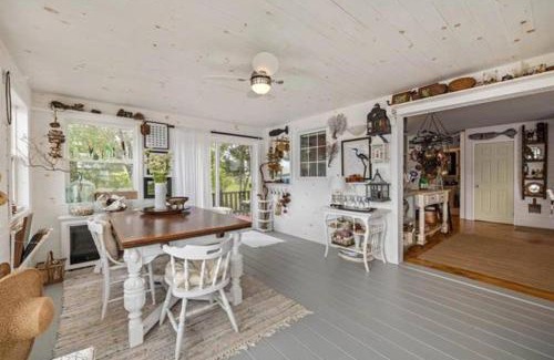 Corran Ban House | Bayside Breeze