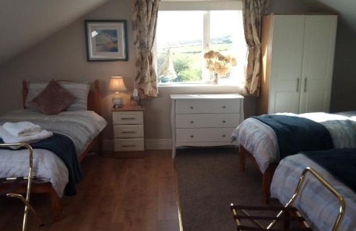 Curragh Bed & Breakfast | Bayside Cottage B & B